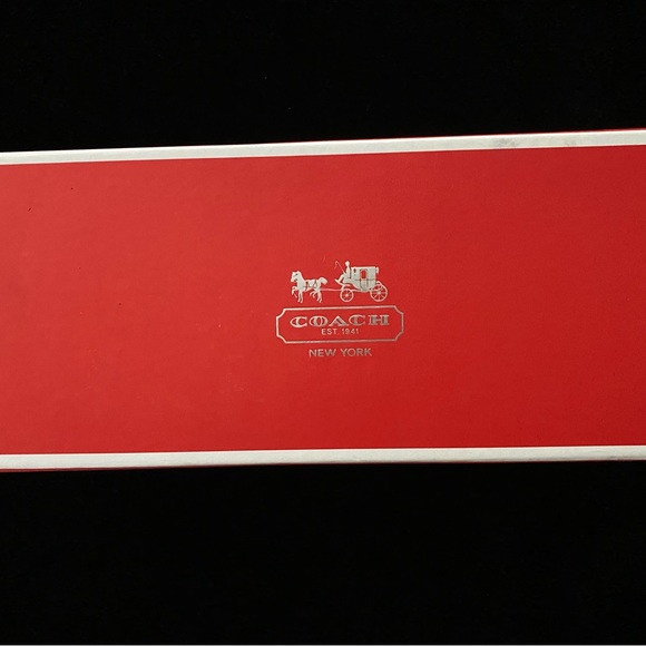 Coach Deanna Flats EUC like new in box - Picture 3 of 5